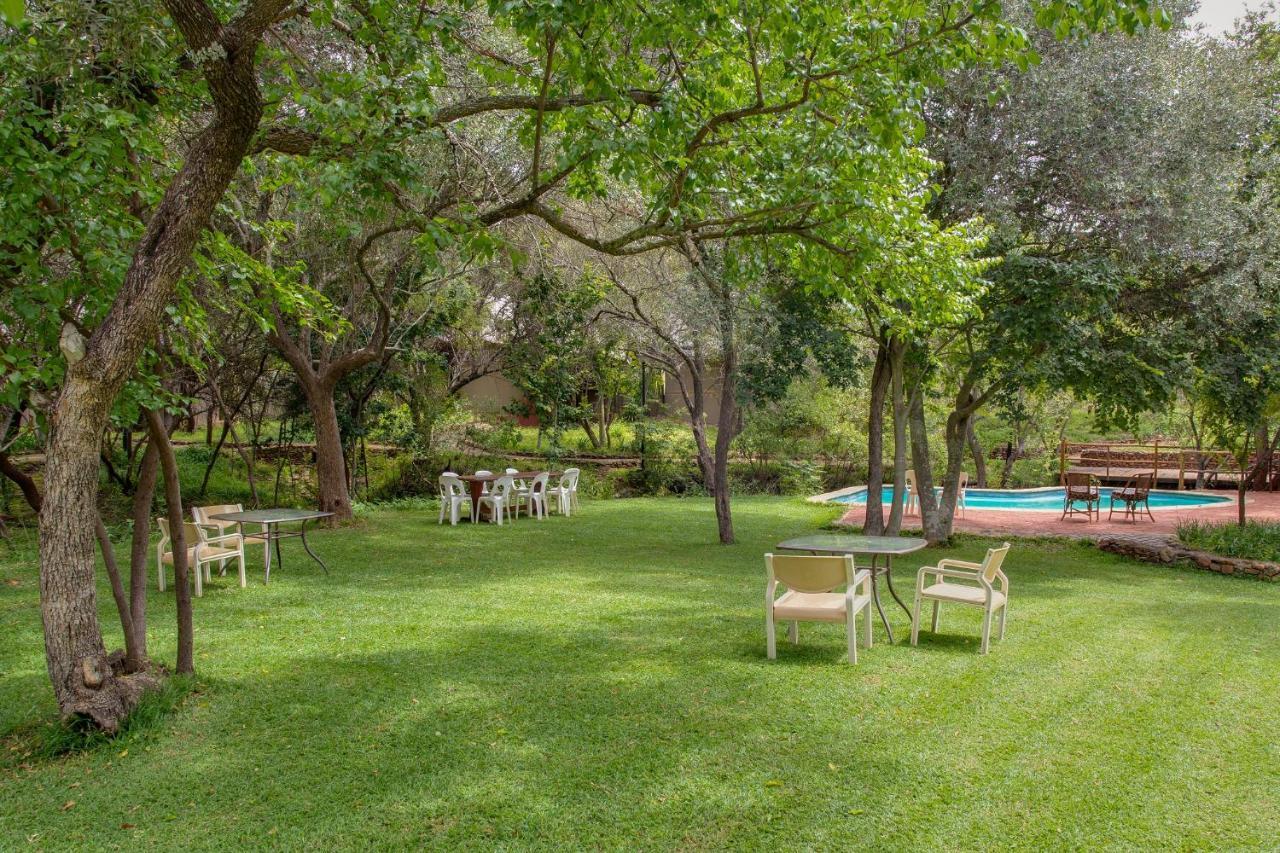 Warthogs Bush Lodge Magaliesburg Exterior photo